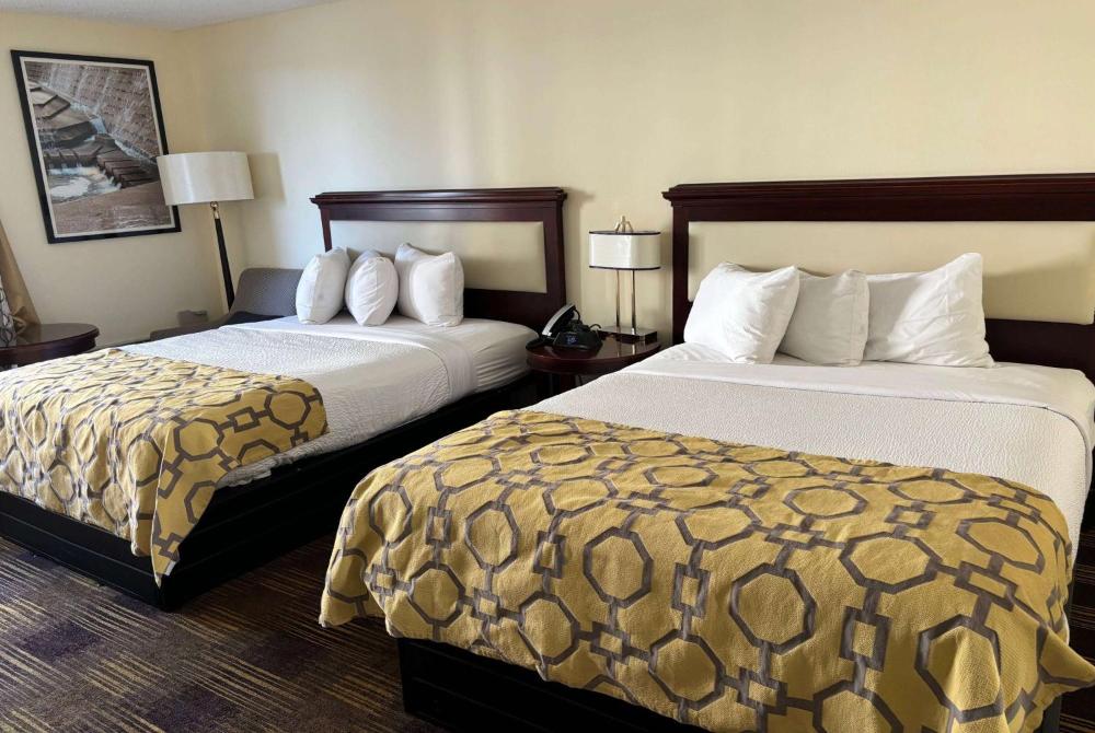 Double Room with Two Double Beds - Non-Smoking interior